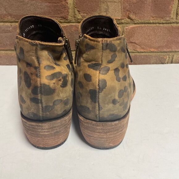 Liberty Black Cheetah Print Leather Bootie Size 9.5 - Picture 4 of 9